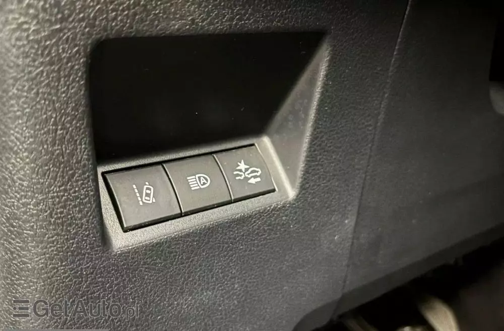 TOYOTA Yaris 1.0 Active