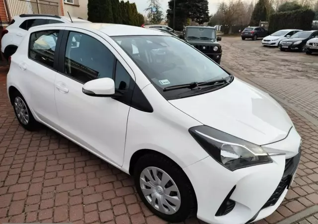 TOYOTA Yaris 1.0 Active