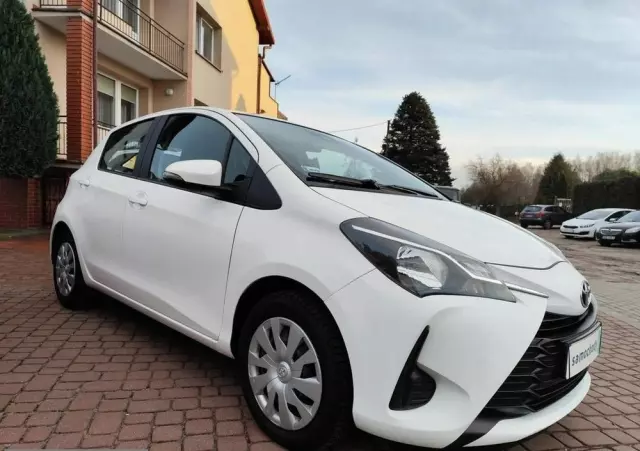 TOYOTA Yaris 1.0 Active