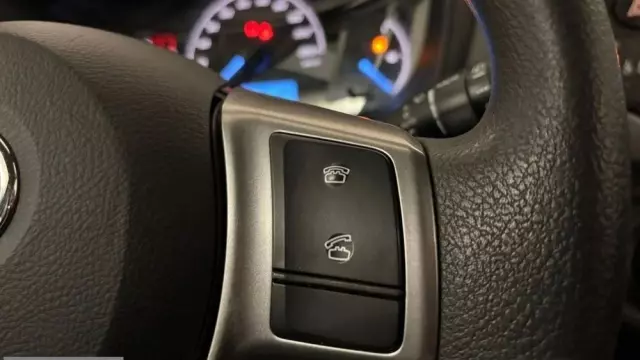 TOYOTA Yaris 1.0 Active