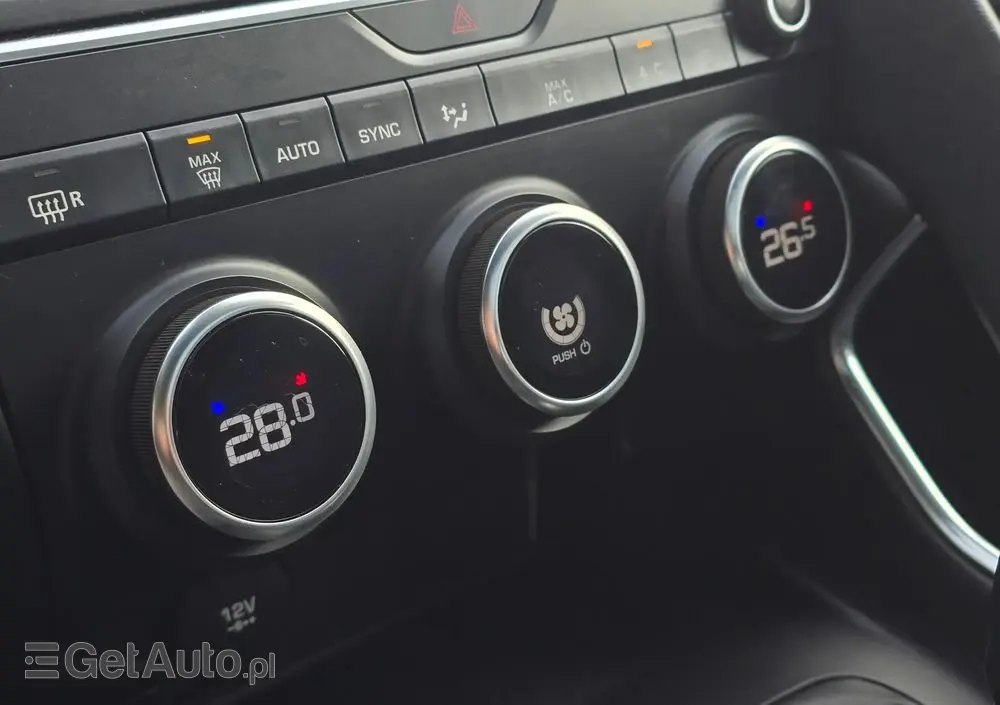 JAGUAR E-Pace D150 AWD