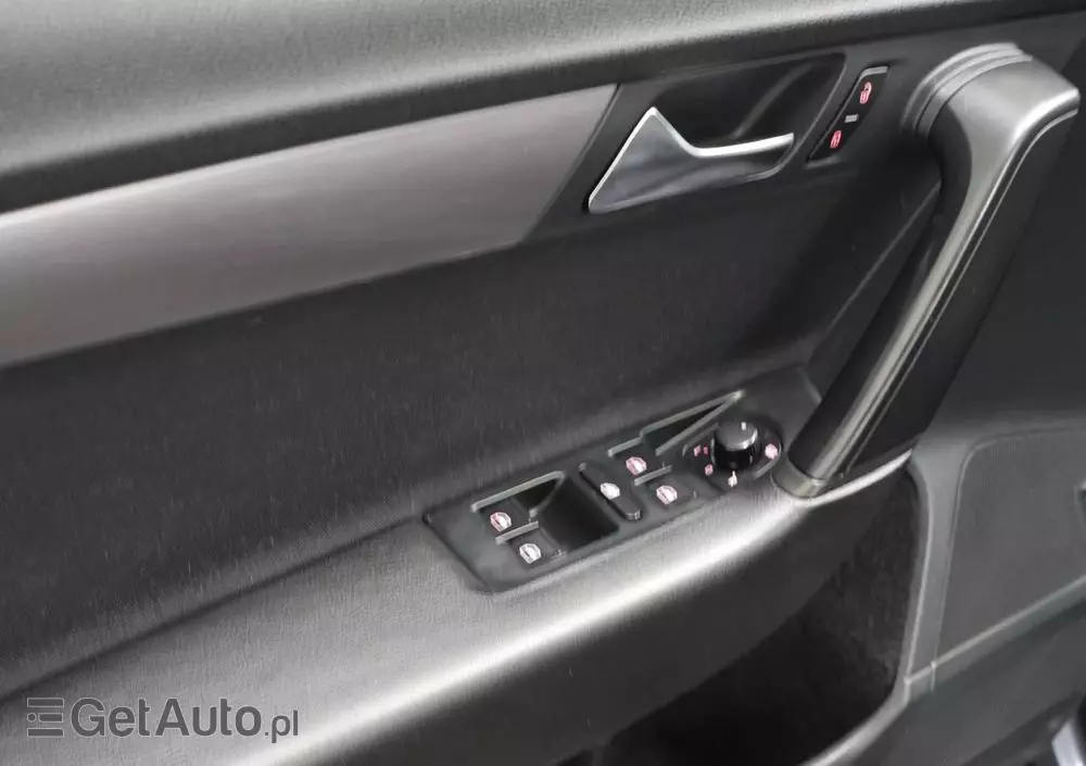 VOLKSWAGEN Passat 1.6 TDI Business Line