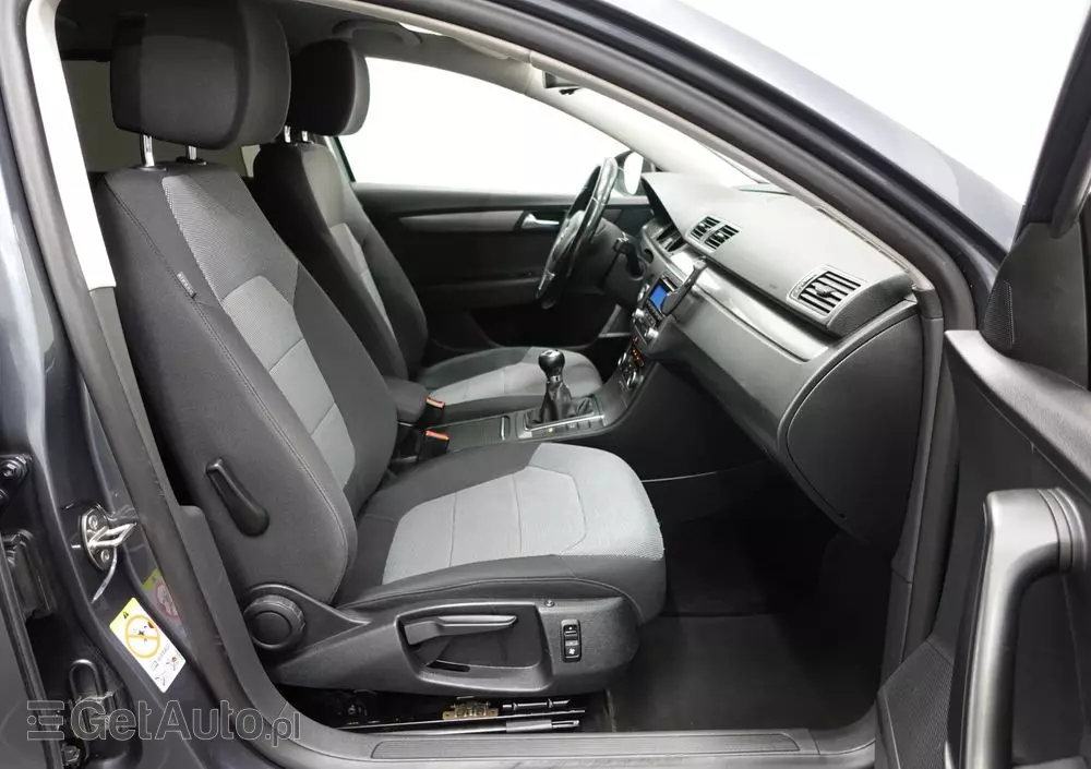 VOLKSWAGEN Passat 1.6 TDI Business Line
