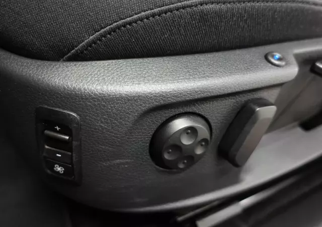 VOLKSWAGEN Passat 1.6 TDI Business Line