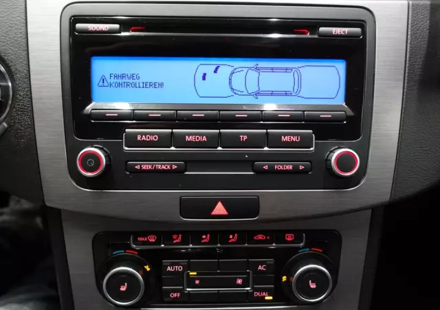 VOLKSWAGEN Passat 1.6 TDI Business Line