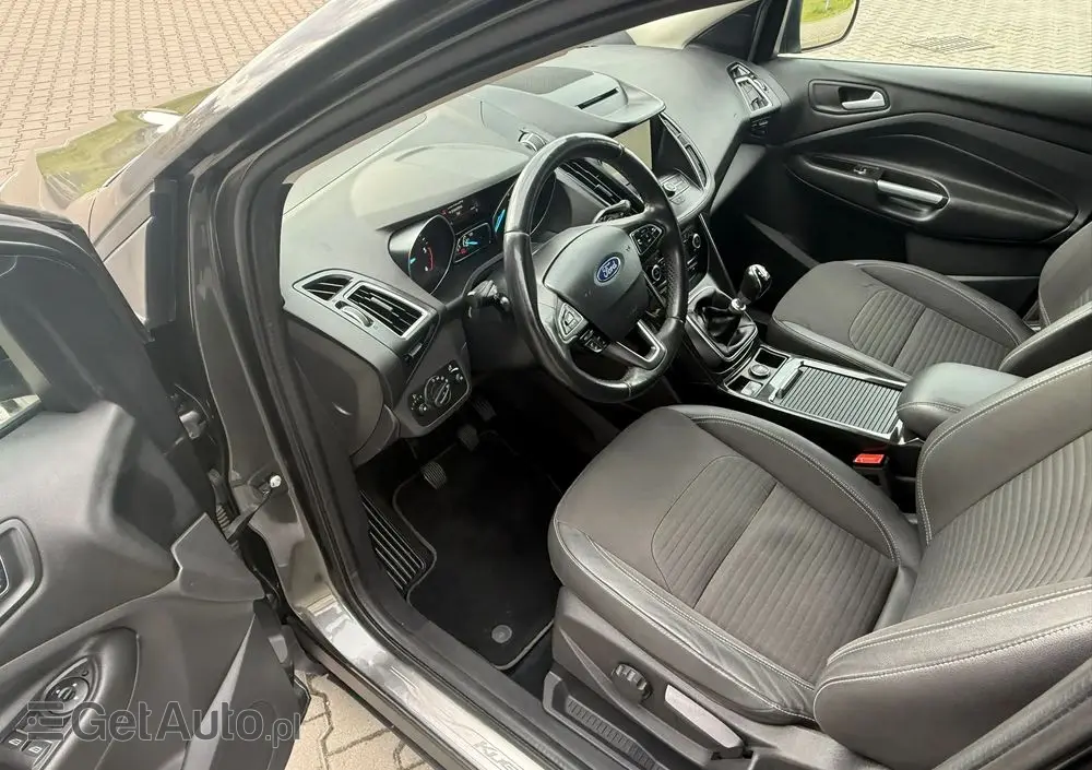 FORD Kuga 2.0 TDCi 4x4 Titanium