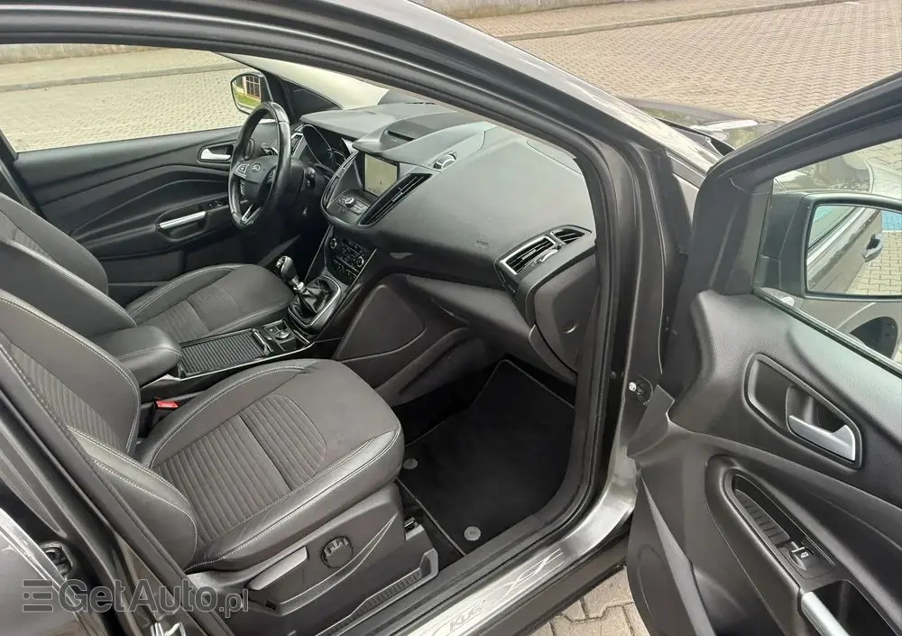 FORD Kuga 2.0 TDCi 4x4 Titanium