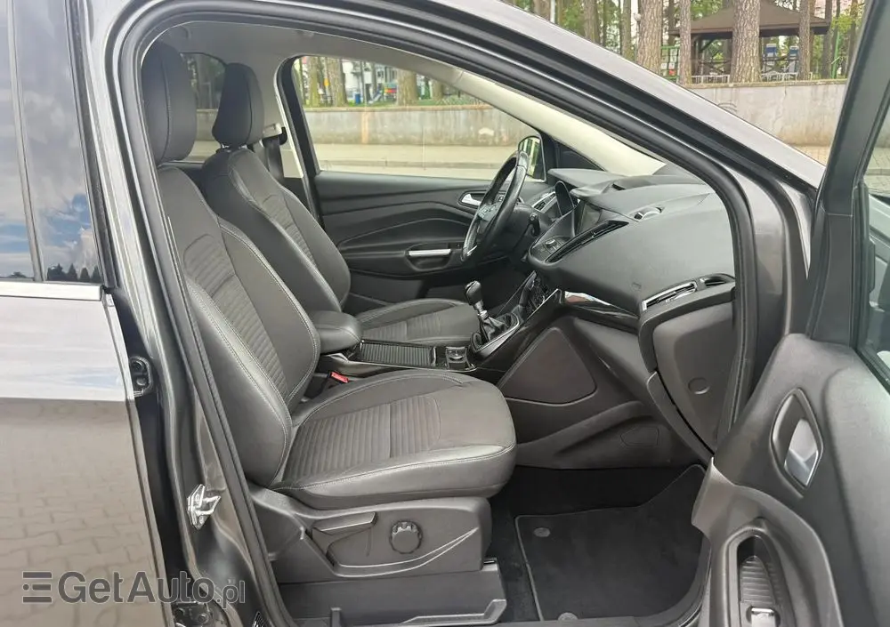 FORD Kuga 2.0 TDCi 4x4 Titanium