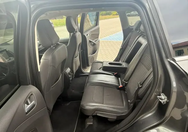 FORD Kuga 2.0 TDCi 4x4 Titanium