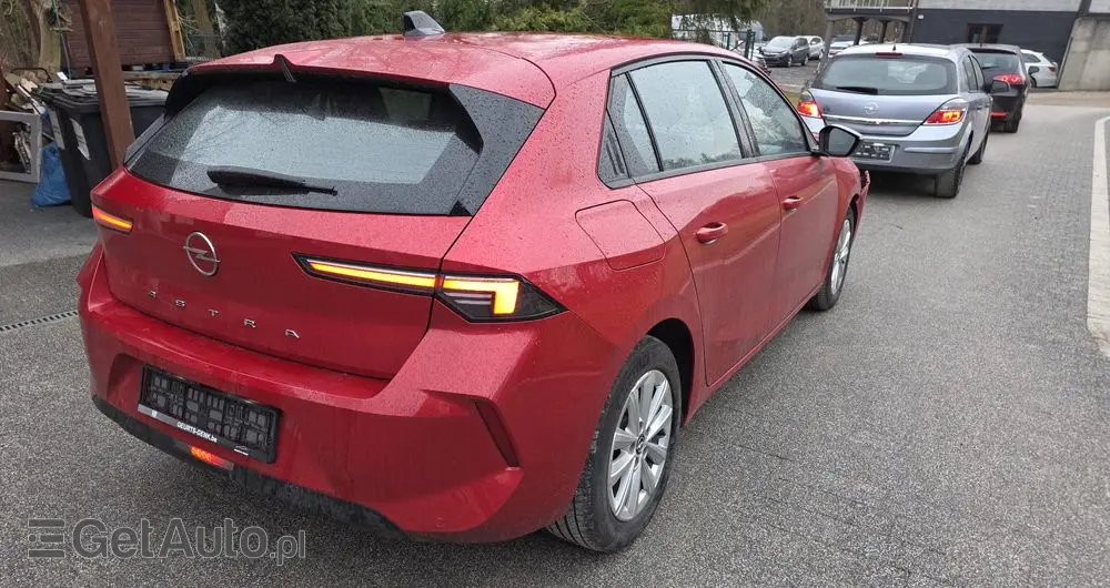 OPEL Astra 1.2 Turbo Edition