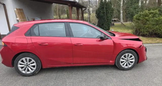 OPEL Astra 1.2 Turbo Edition