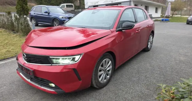 OPEL Astra 1.2 Turbo Edition