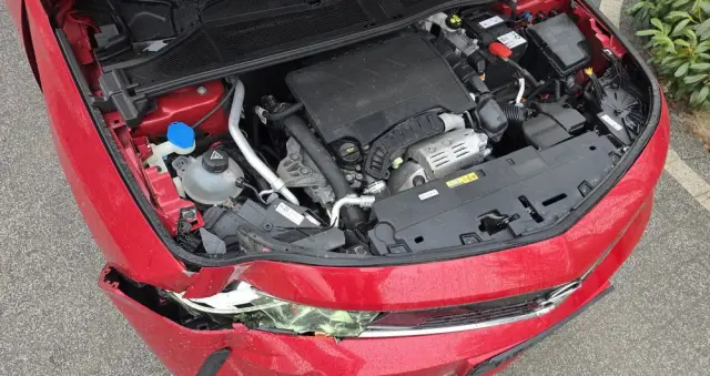 OPEL Astra 1.2 Turbo Edition