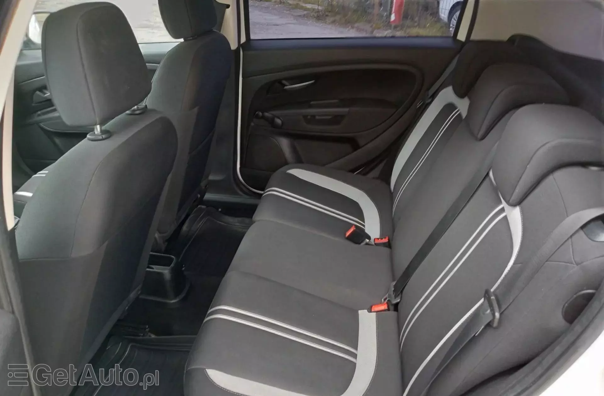 FIAT Punto 1.4 (77 KM)