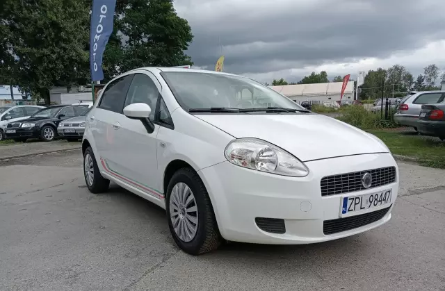 FIAT Punto 1.4 (77 KM)