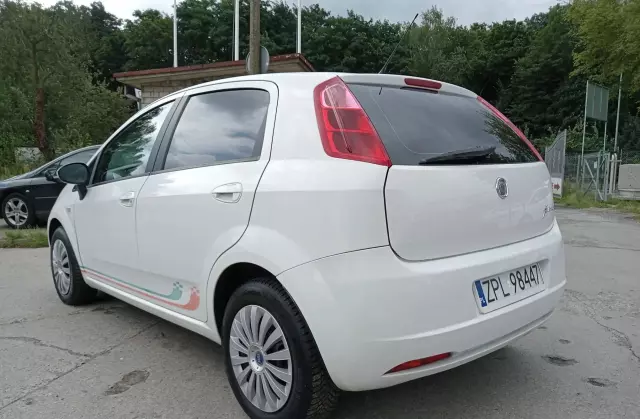 FIAT Punto 1.4 (77 KM)