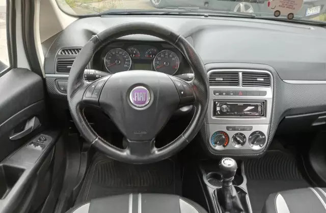 FIAT Punto 1.4 (77 KM)