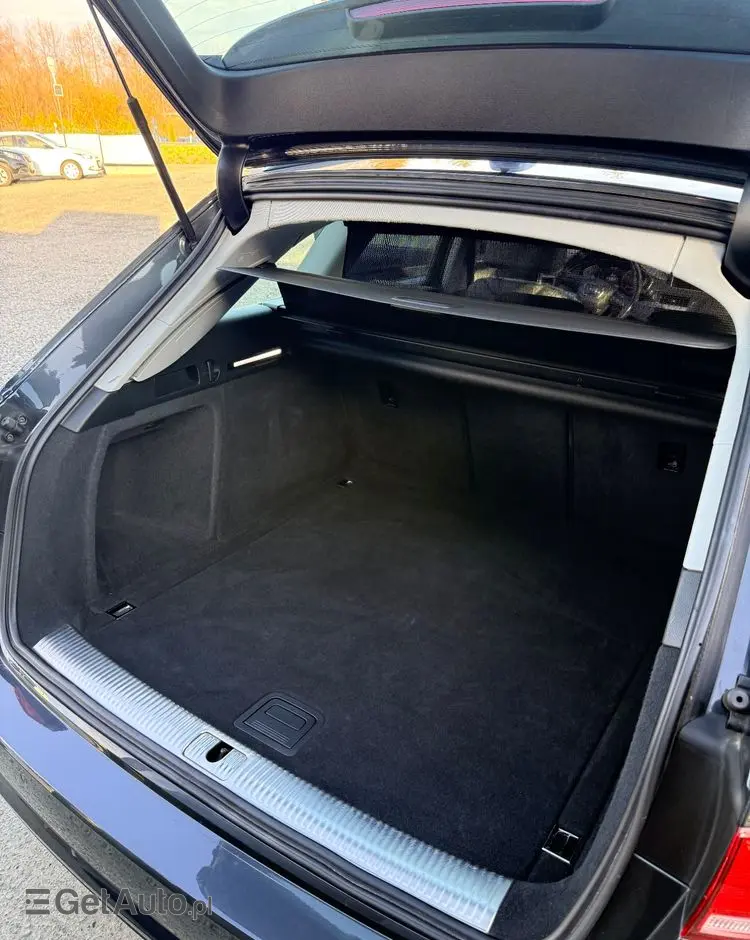 AUDI A4 Avant 2.0 TDI S tronic sport
