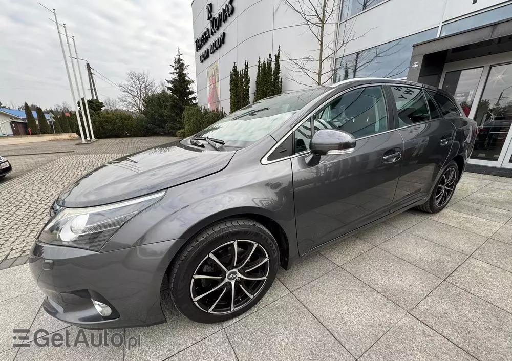 TOYOTA Avensis Touring Sports 1.8 Business Edition