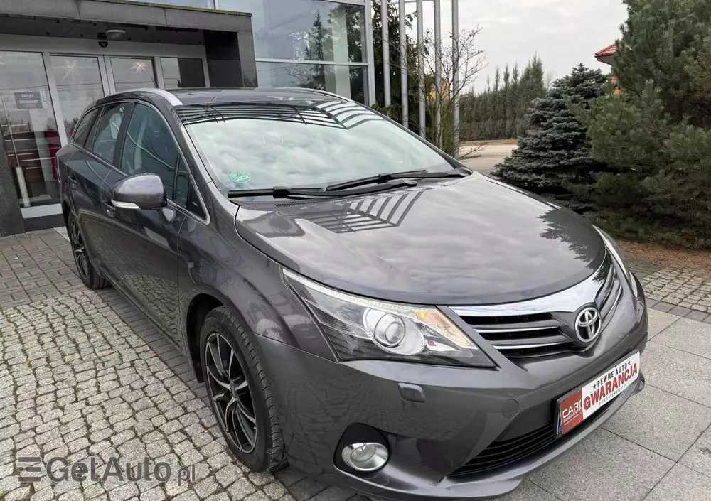 TOYOTA Avensis Touring Sports 1.8 Business Edition