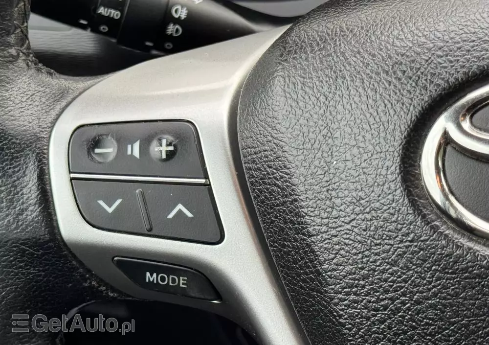 TOYOTA Avensis Touring Sports 1.8 Business Edition