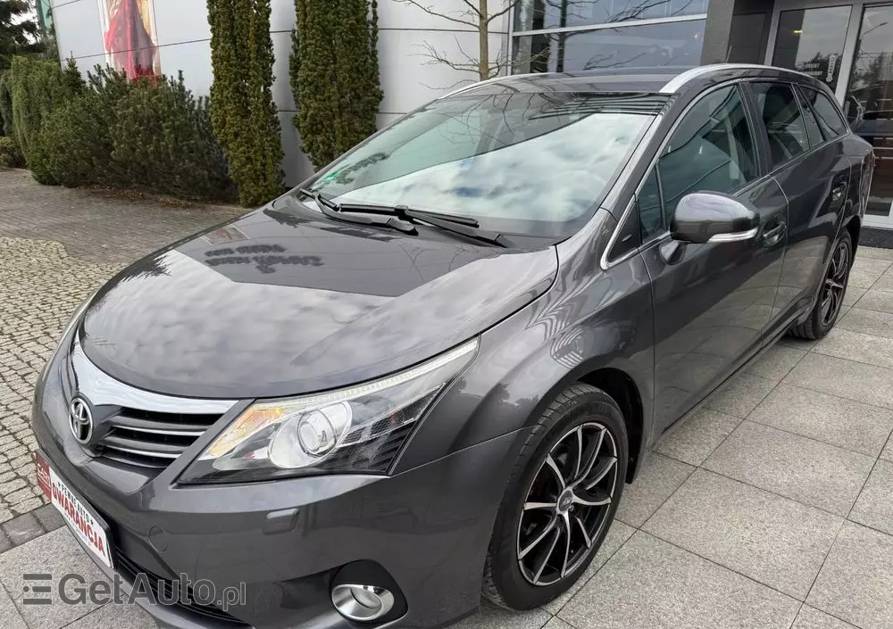 TOYOTA Avensis Touring Sports 1.8 Business Edition
