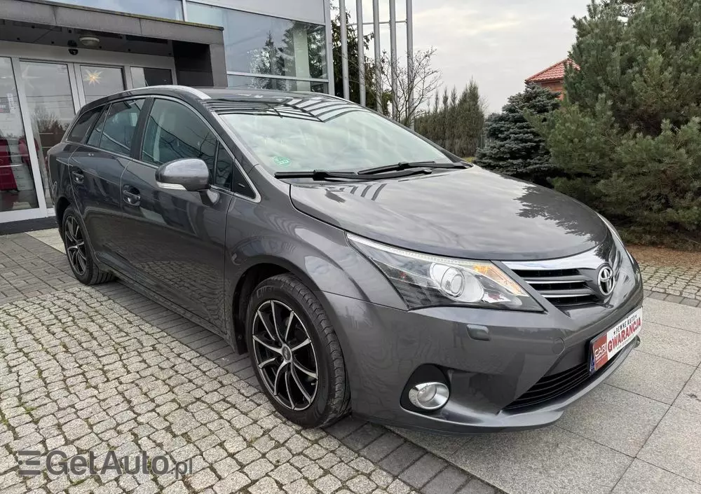 TOYOTA Avensis Touring Sports 1.8 Business Edition
