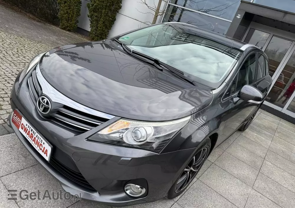 TOYOTA Avensis Touring Sports 1.8 Business Edition