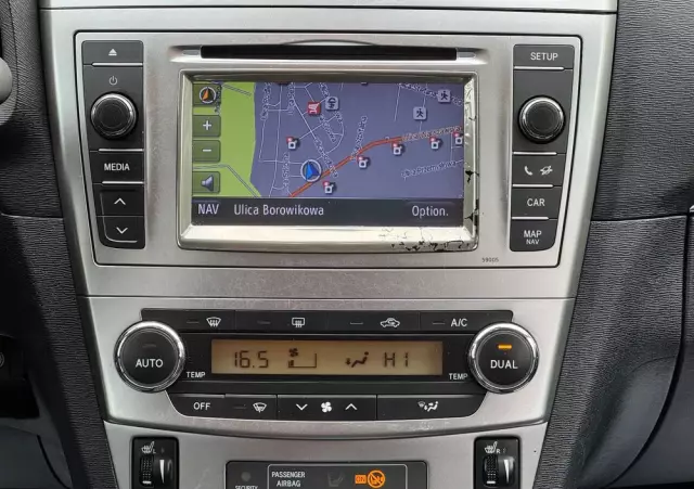 TOYOTA Avensis Touring Sports 1.8 Business Edition