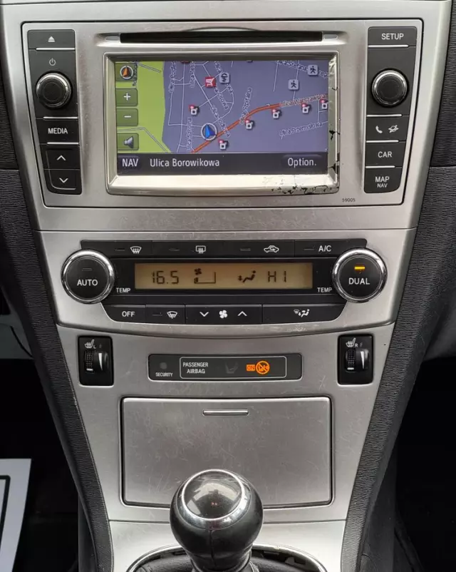 TOYOTA Avensis Touring Sports 1.8 Business Edition