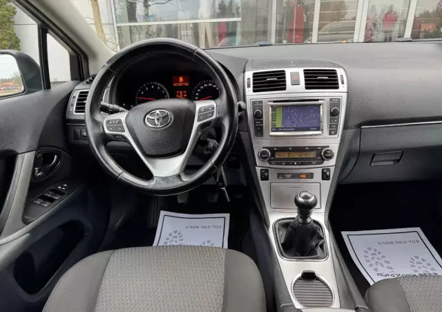 TOYOTA Avensis Touring Sports 1.8 Business Edition