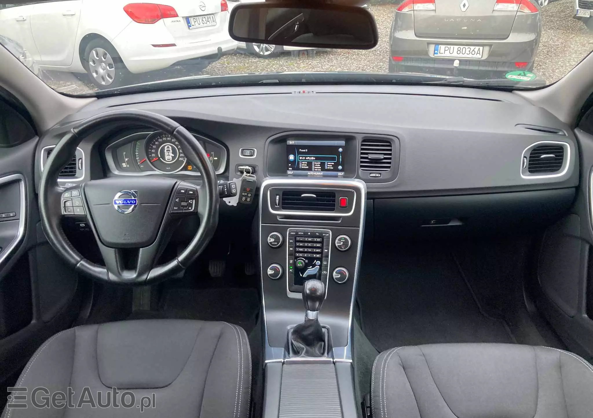 VOLVO V60 D2 Base