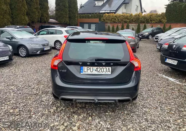 VOLVO V60 D2 Base