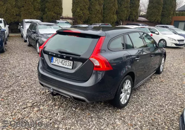VOLVO V60 D2 Base