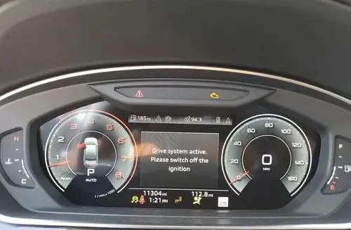 AUDI A8 