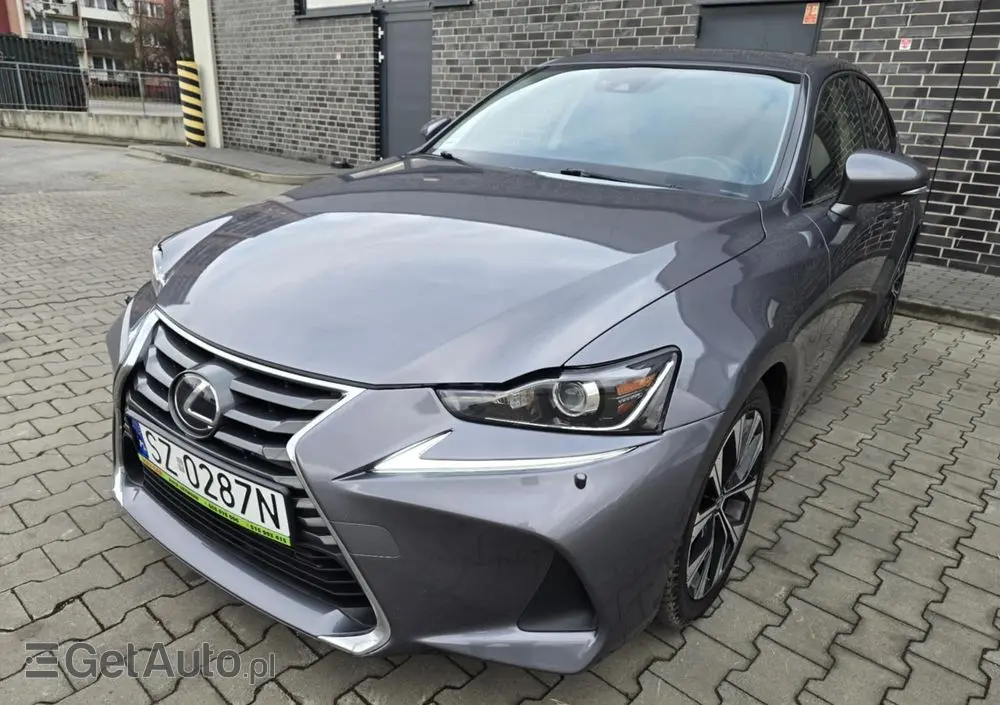 LEXUS IS 300h Business