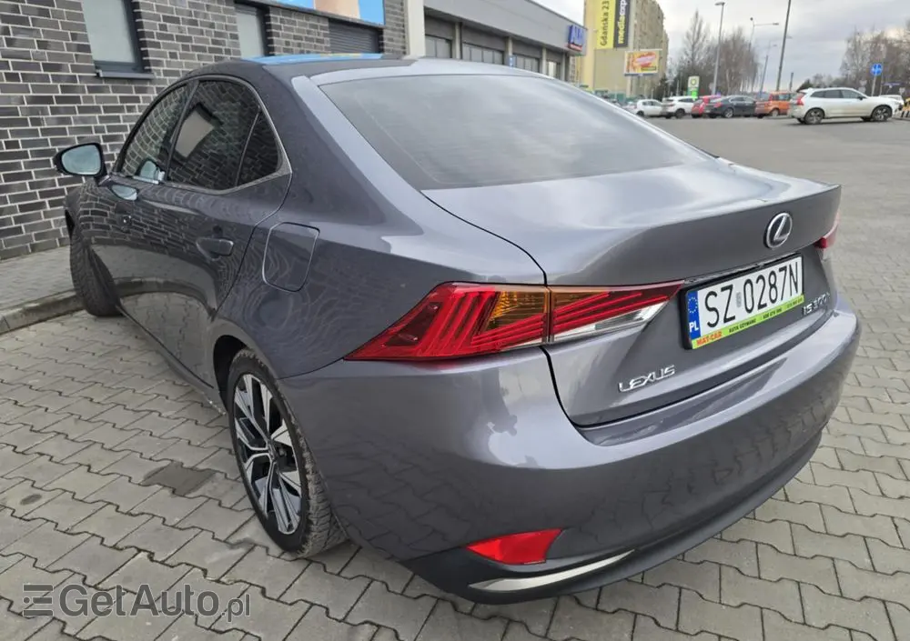 LEXUS IS 300h Business