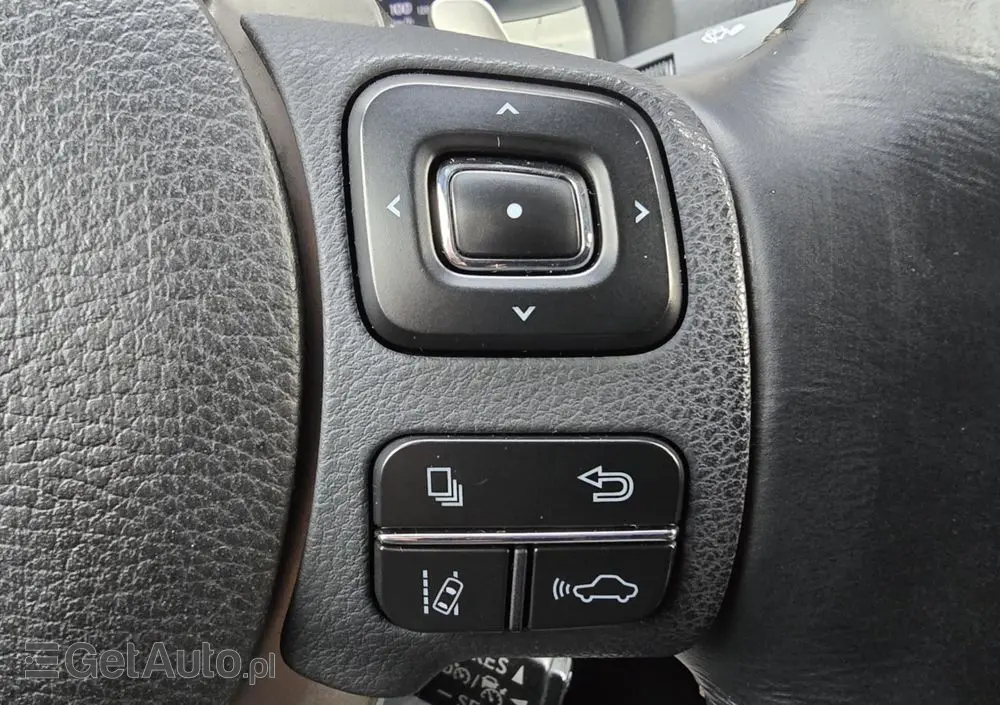 LEXUS IS 300h Business