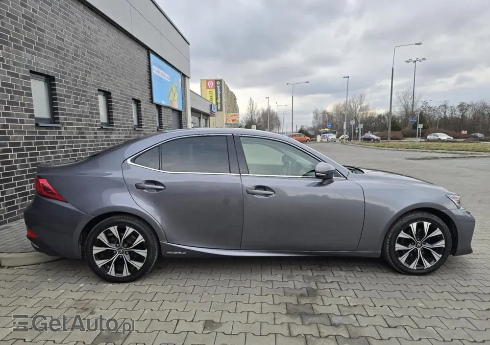 LEXUS IS 300h Business