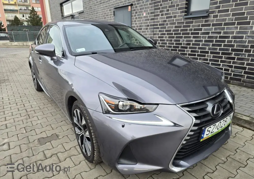 LEXUS IS 300h Business