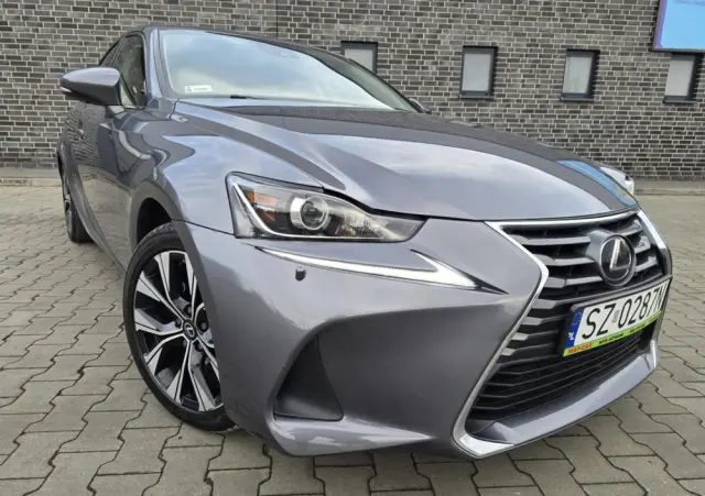 LEXUS IS 300h Business