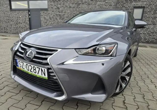 LEXUS IS 300h Business