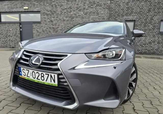 LEXUS IS 300h Business