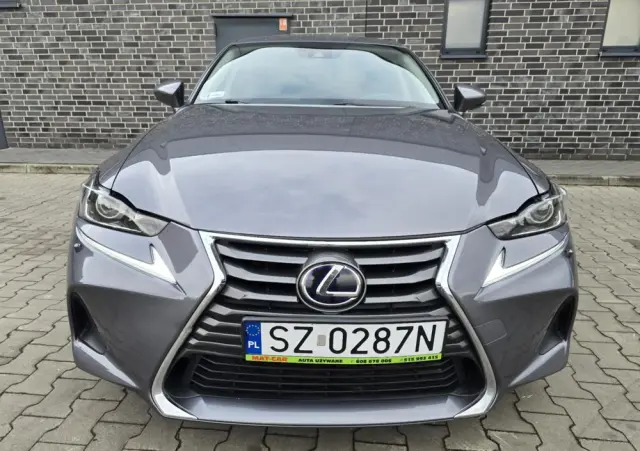LEXUS IS 300h Business