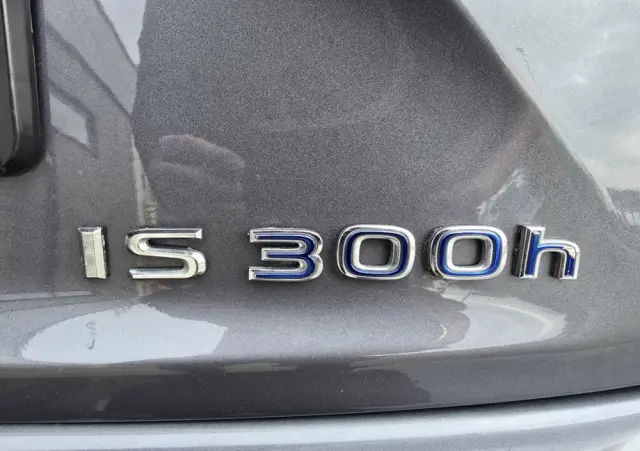 LEXUS IS 300h Business