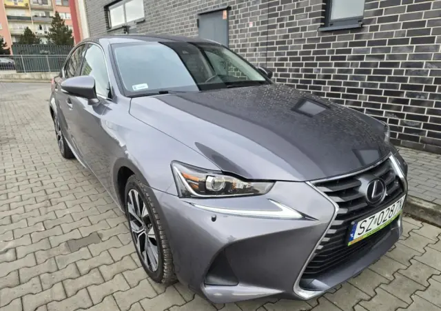 LEXUS IS 300h Business
