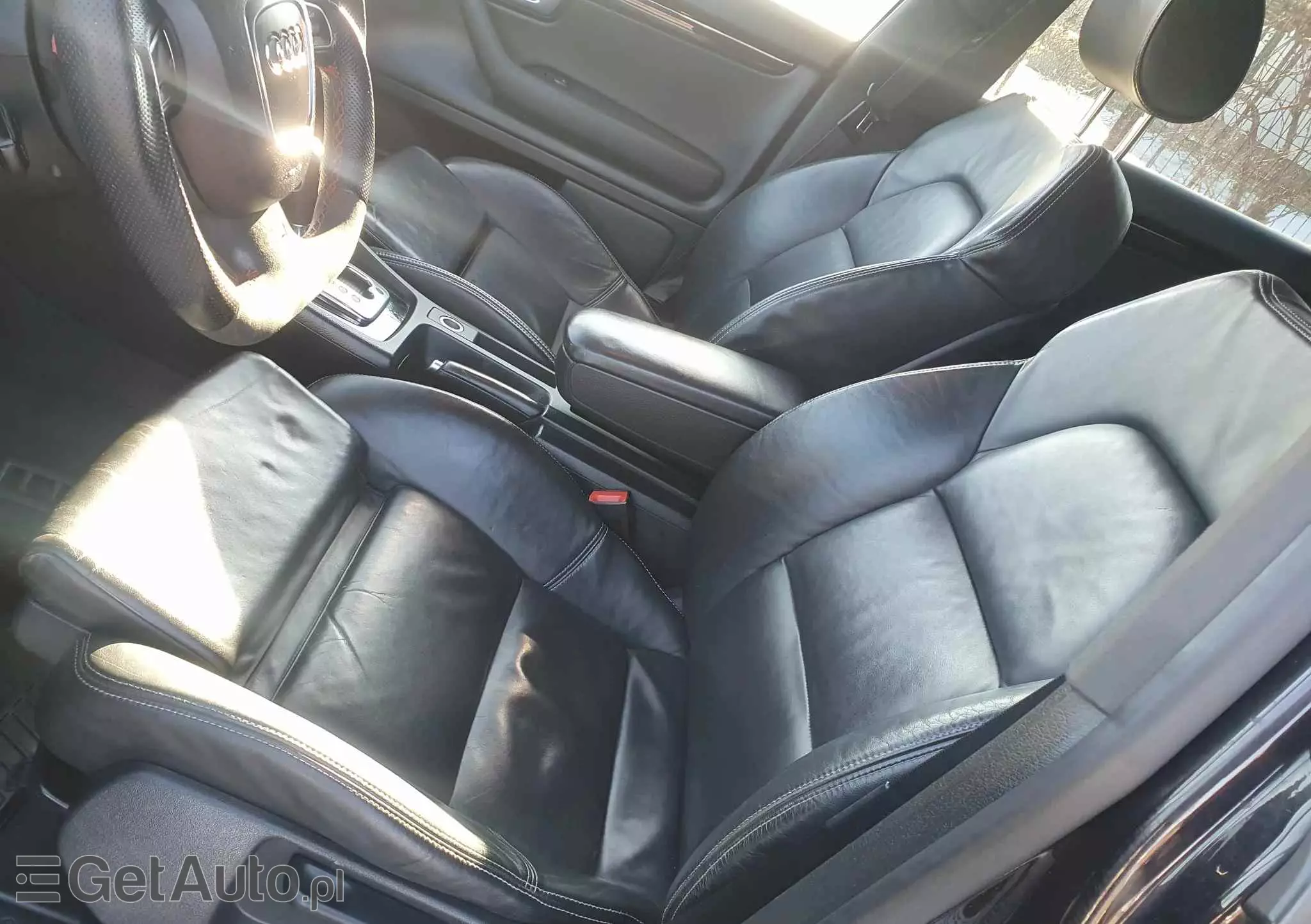 AUDI A4 Avant 2.0T FSI Quattro Tip