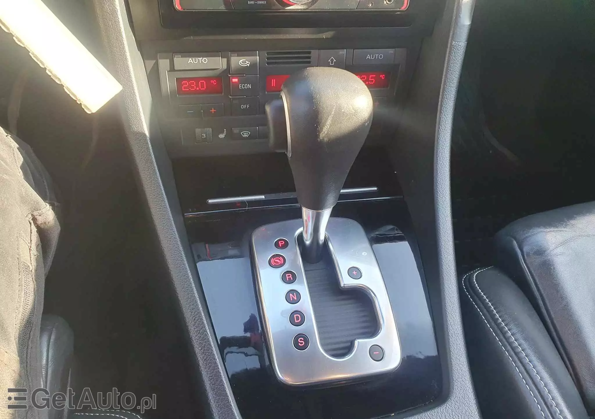 AUDI A4 Avant 2.0T FSI Quattro Tip