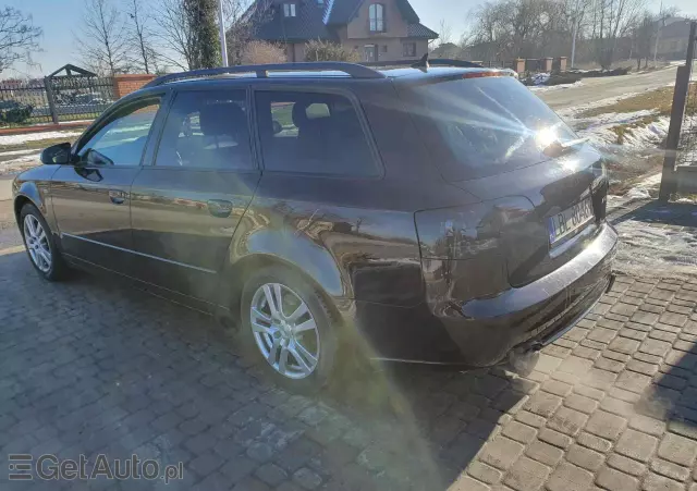 AUDI A4 Avant 2.0T FSI Quattro Tip
