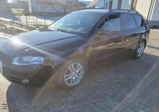 AUDI A4 Avant 2.0T FSI Quattro Tip